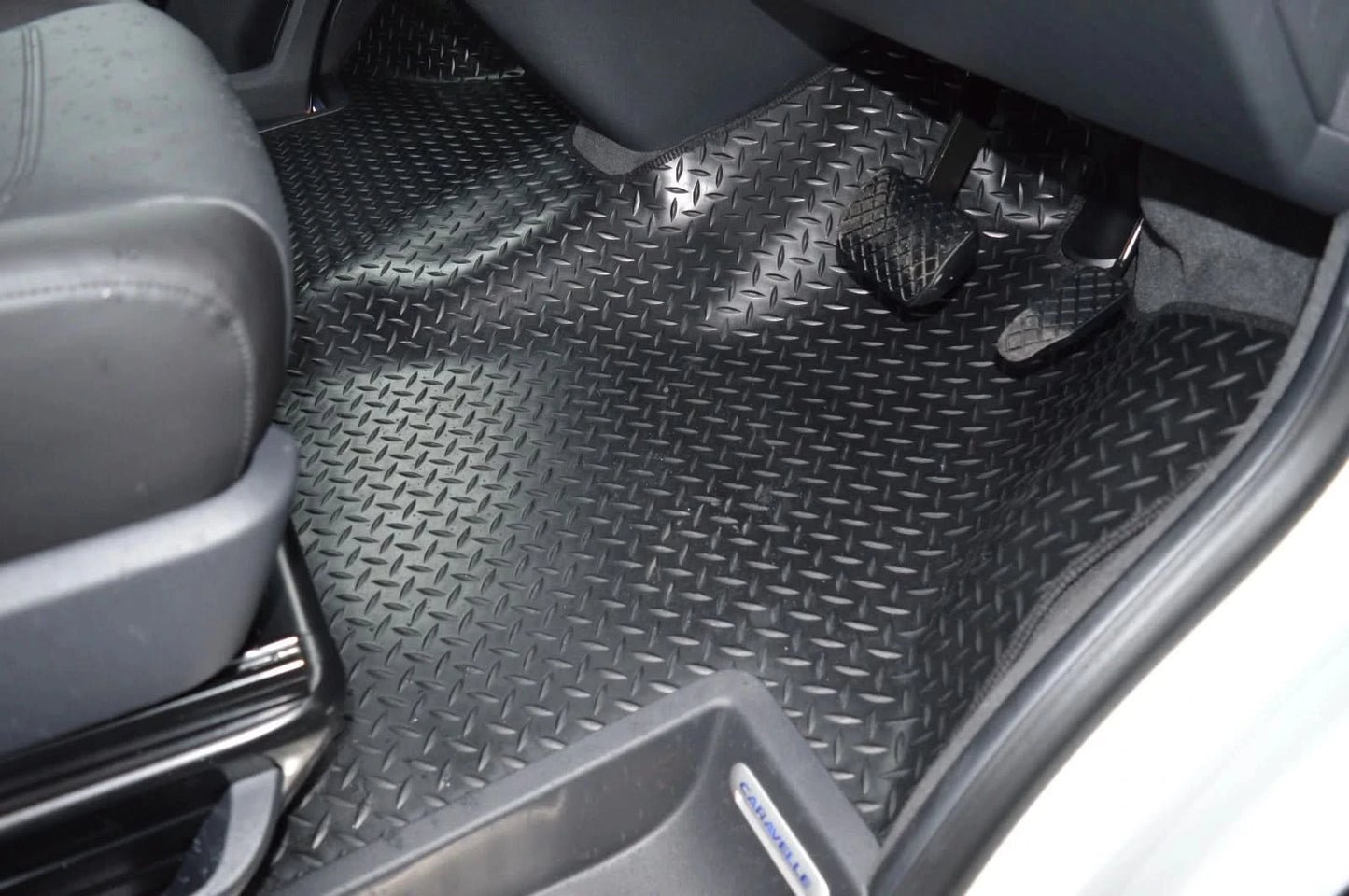 VW Transporter T5 & T6 HEAVY DUTY Rubber floor mats - Full Front Well Coverage