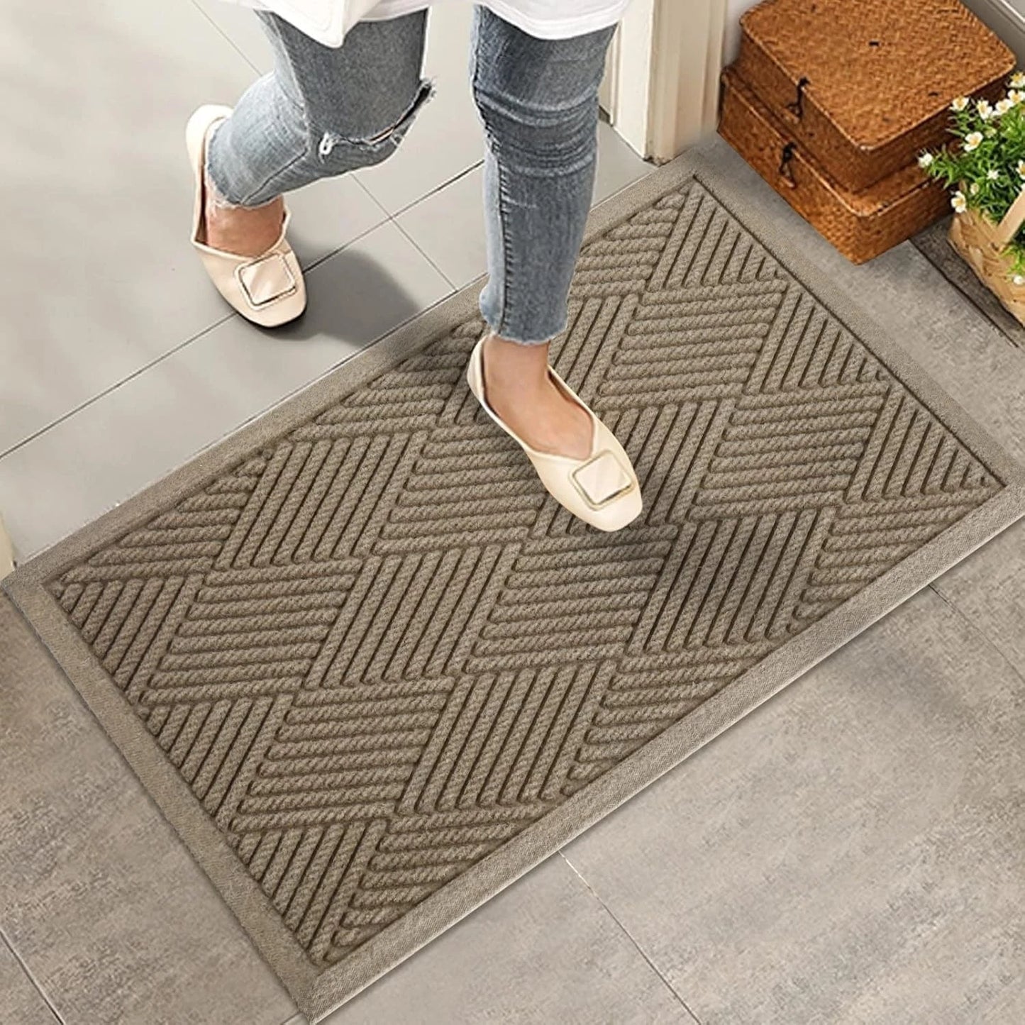 Sturdy Front Door Mat, Absorbent 1'5 x 2'6 (Rectangular), Beige