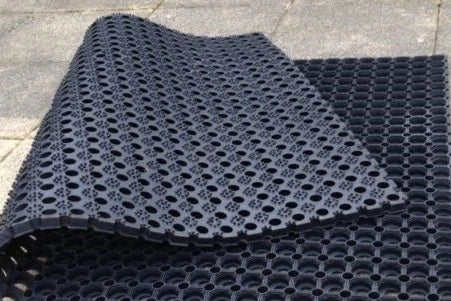 Rubber Grass Mat/Horse Stable/Cow/Pony/gateway 1500mmx1000mmx 22mm Free post
