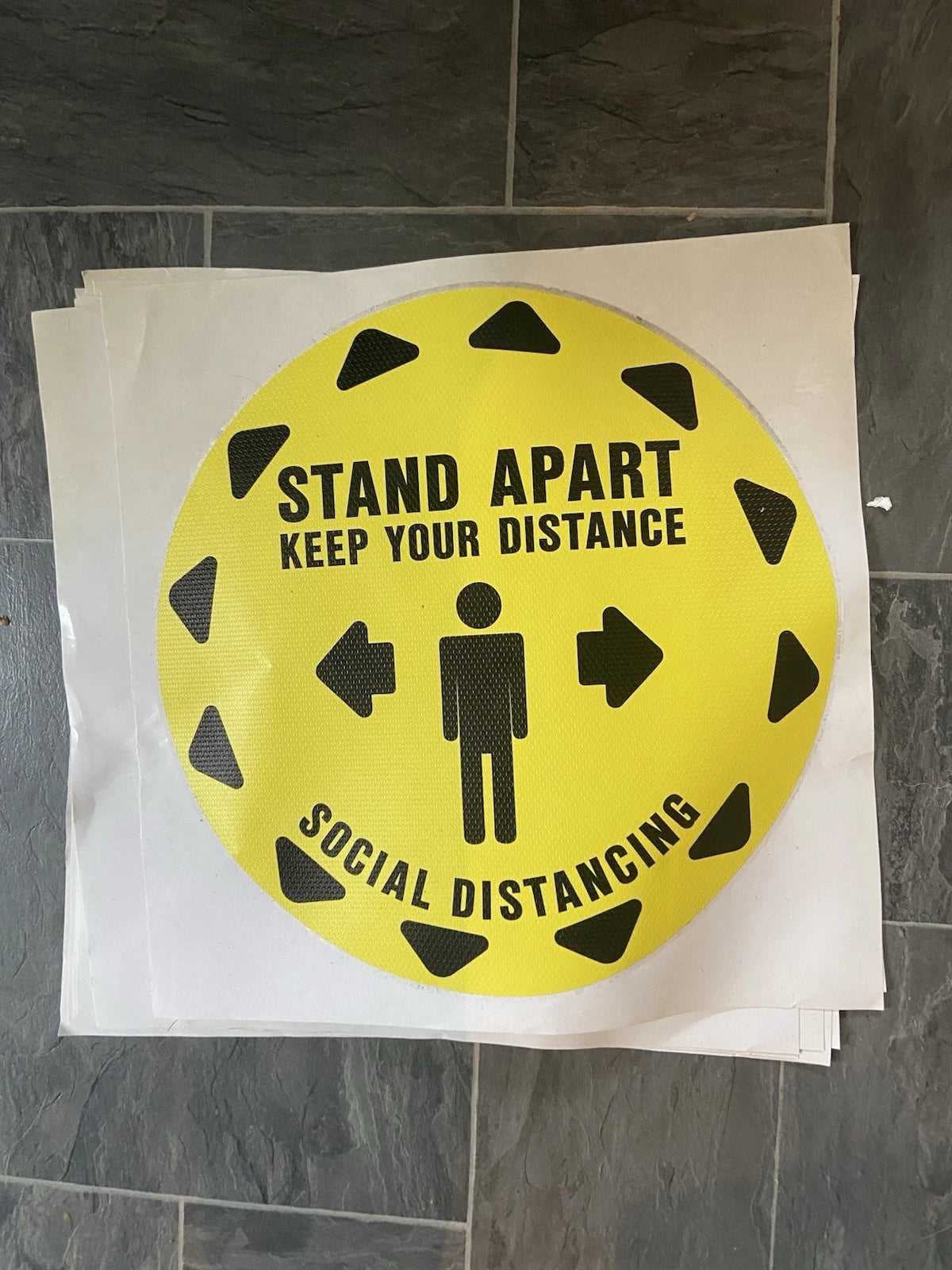 8 x Social Distancing Floor Stickers Shop Door Wall Warning Signs Safety Mat