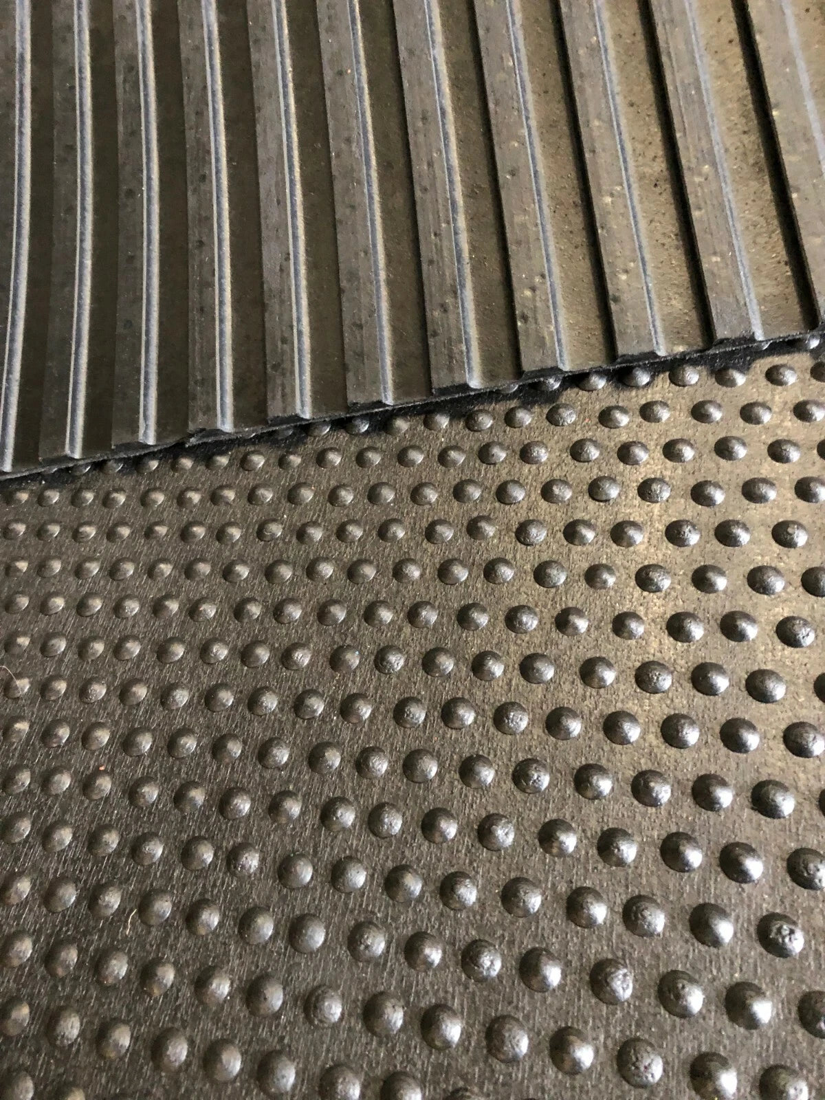 Bubble design Rubber GYM Matting 6ftx4ft 12mm Horse Mat freepost Special Price