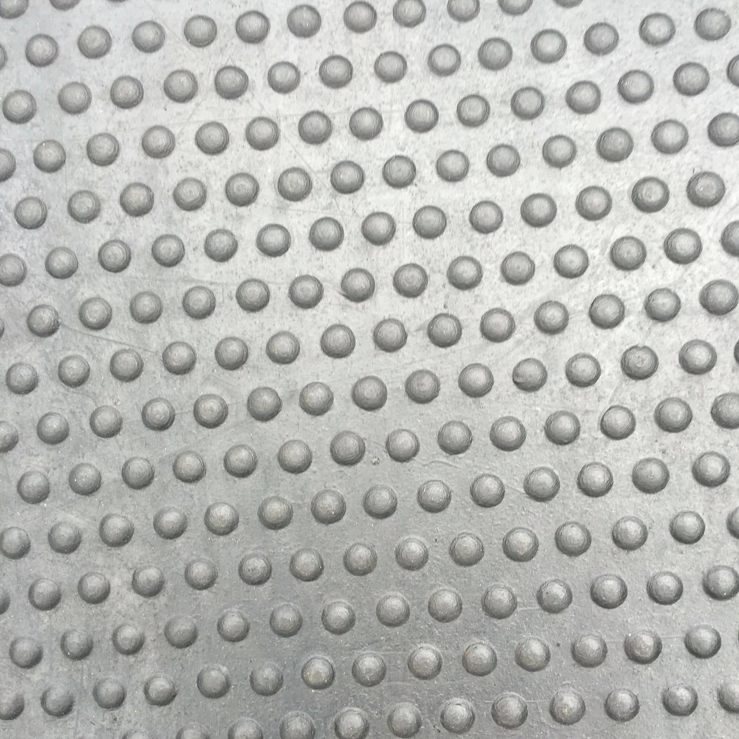 Bubble top Rubber Stable Matting 6ftx4ft 18mm Horse Mats, Equine Flooring