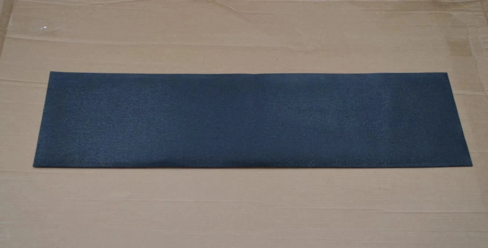 Wainwright Boat Race Bar Runner Beer Drip Mat Wetstop Pub Brand New 89 x 24 cm