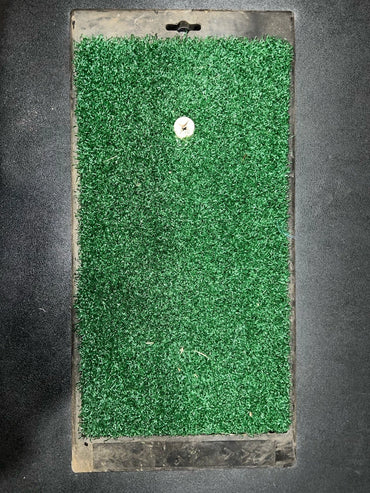 Mini Golf Mat tee of turf 1x2 With Rubber Tee Great Condition