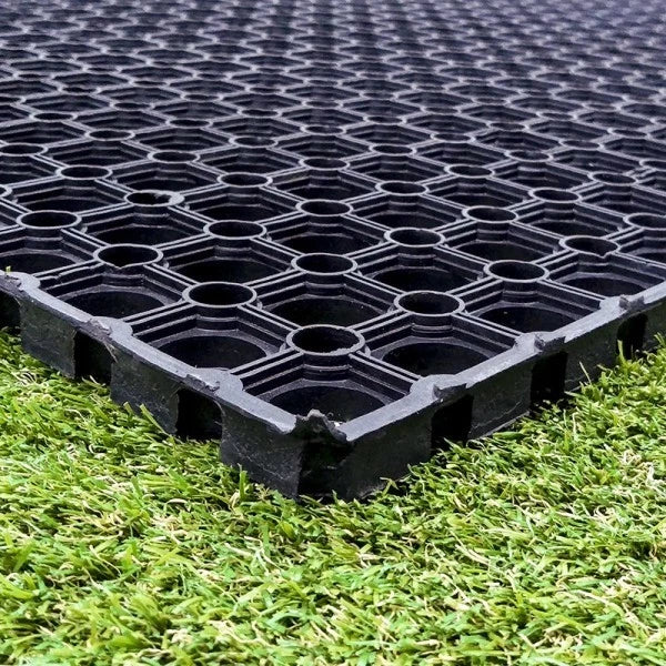 2 Rubber Grass Mat Horse Stable 1500cm x 1000mmx 22mm FREE Delivery and pegs