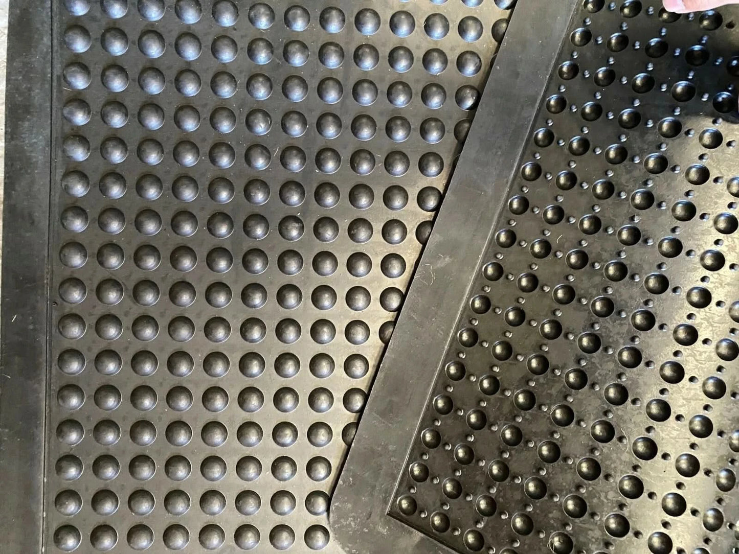 Anti fatigue industrial rubber mat bubble top design 900x1200x14mm