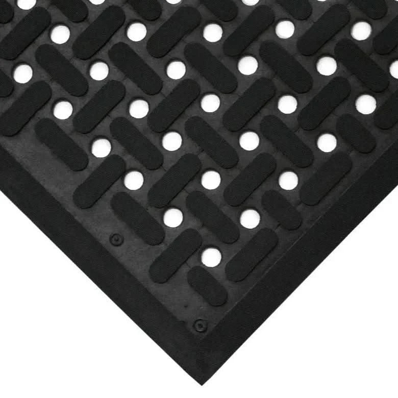 Oil Resistant Non Slip Kitchen Drainage Mat Nitrile Rubber R11 Rated