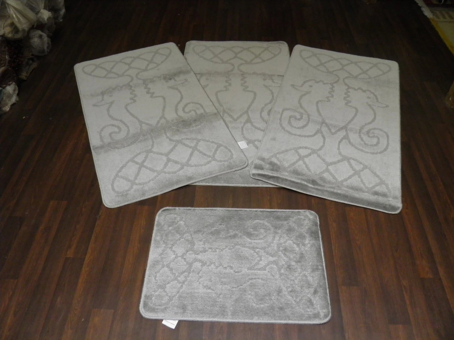 ROMANY WASHABLE GYPSY MATS 4PCS TOP QUALITY NON SLIP SEA HORSE TRAVLERS SILVERS