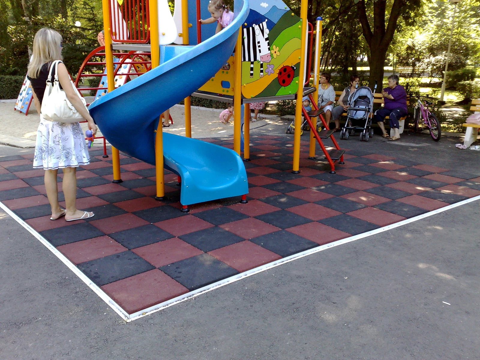 Rubber Playground Tiles / Mats - Play Areas - Swings -Safety Garden Slide