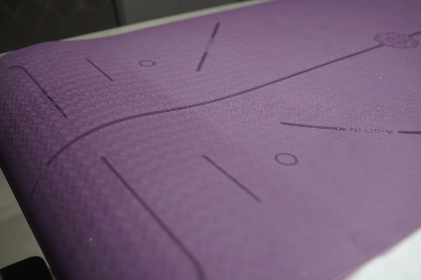 AISITIN Non Slip, Position Perfecting, Eco-Friendly Yoga Mat In Pink / Purple