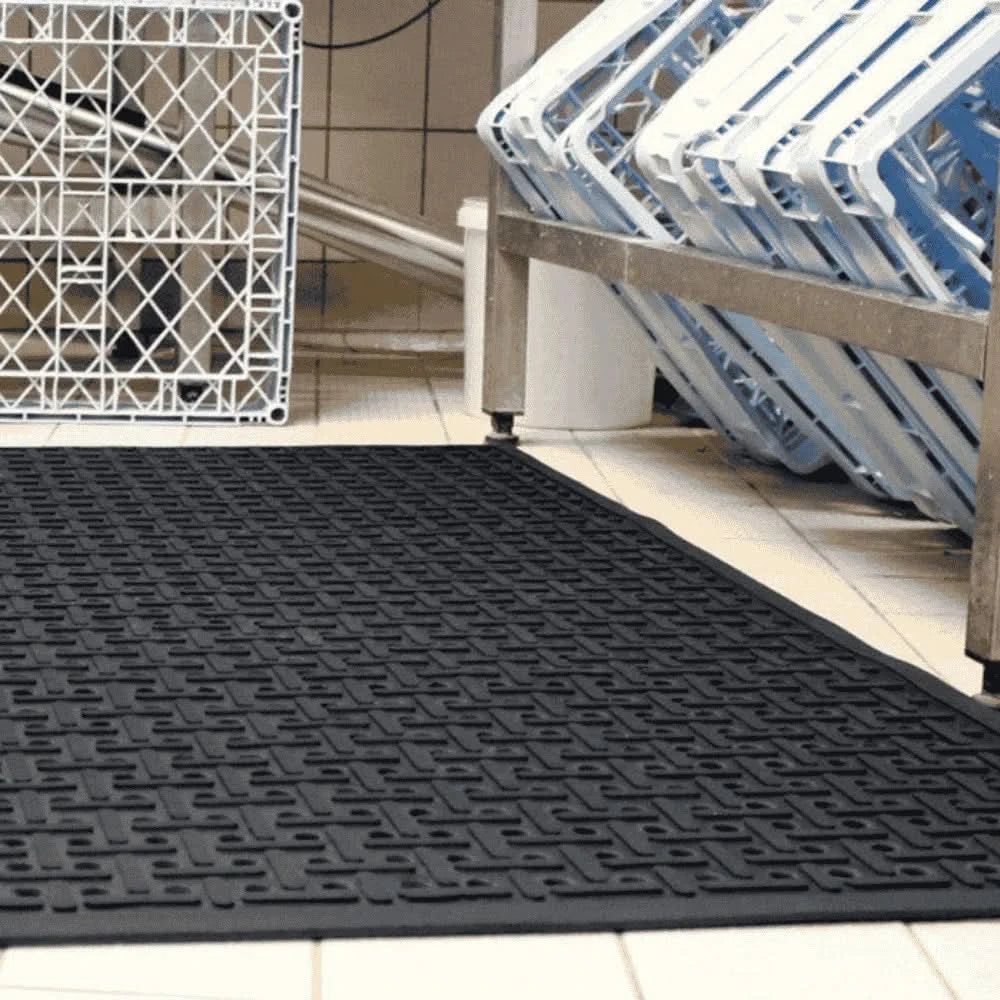 Oil Resistant Non Slip Kitchen Drainage Mat Nitrile Rubber R11 Rated