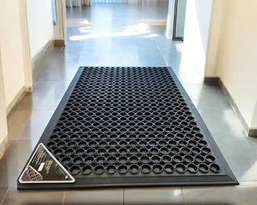 Commercial Rubber Mat Anti-Fatigue Non-Slip Drainage Floor Mat for Outdoor Use