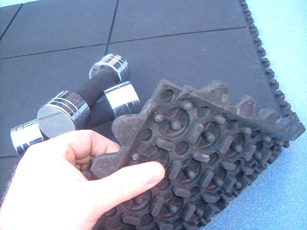 INTERLOCKING RUBBER FLOOR MATS GYM EXERCISE MAT 3'x3'(90x90cm)14mm FREE DELIVERY