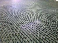 Marine Rubber Boat Flooring Diamond Pattern – Non Slip Bass Boat Deck Mat